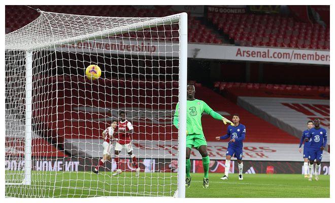 九游网页版-阿森纳后卫神勇救险，助球队成功保级，主题设计专业电子发展.-九游网页版